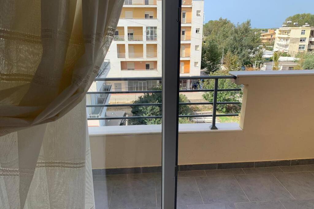 New Apartment Near The Beach فلورا المظهر الخارجي الصورة